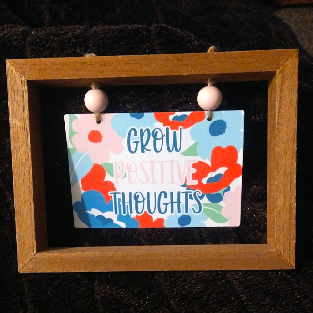 Red and Blue Picture Frame Accents